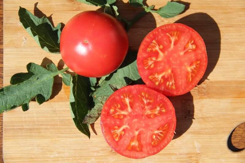 Beef heart tomato "Berner Rose"